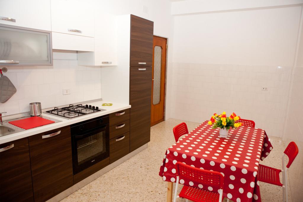 דירות מונופולי Maipiusenza House חדר תמונה
